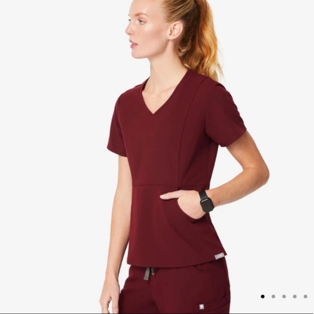 Figs Aburi V-neck Scrub Top in Limited Edition Burgundy XS